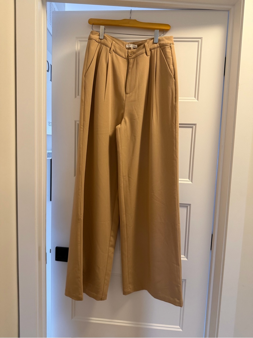 Backyard Roses wide leg dress pants